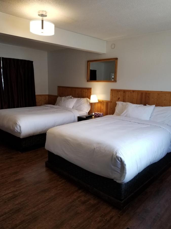 Sun Plaza Motel Sundre Ngoại thất bức ảnh